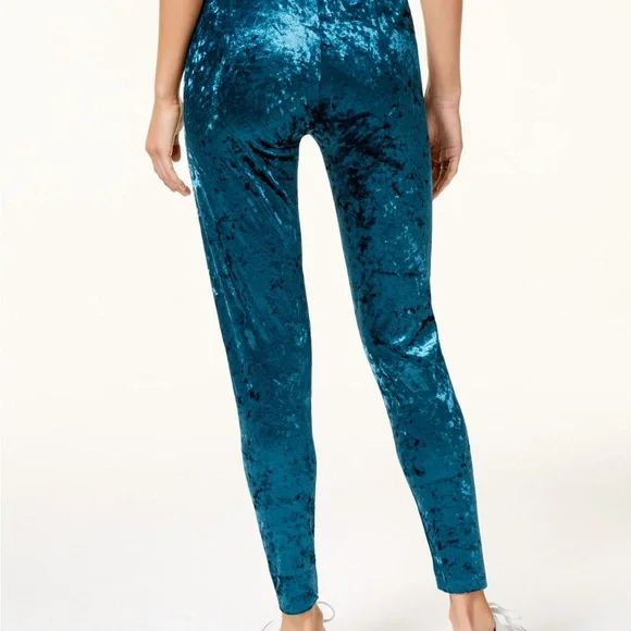 𝓝𝓦𝓽 𝓤𝓛𝓽𝓻𝓪 𝓕𝓛𝓲𝓻𝓽 𝓫𝔂 𝓘𝓴𝓮𝓭𝓭𝓲 𝓳𝓾𝓷𝓲𝓸𝓻𝓢' 𝓥𝓮𝓛𝓿𝓮𝓽 𝓛𝓮𝓰𝓰𝓲𝓷𝓰𝓢 𝓢 - Picture 2 of 5